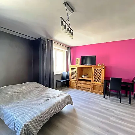 Apartment A : Pieds Dans L'eau, Proche Centre-ville, Confort Et Equipements Inclus - Fr-1-646-73 *